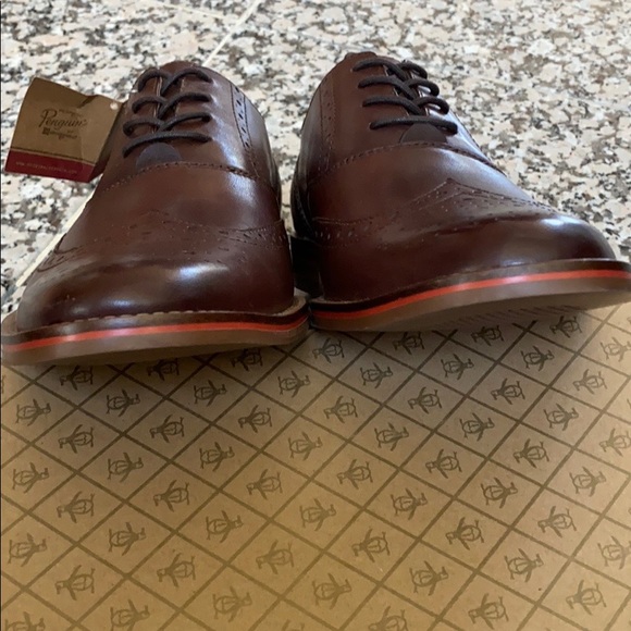 Wingtip shoes - Picture 7 of 8